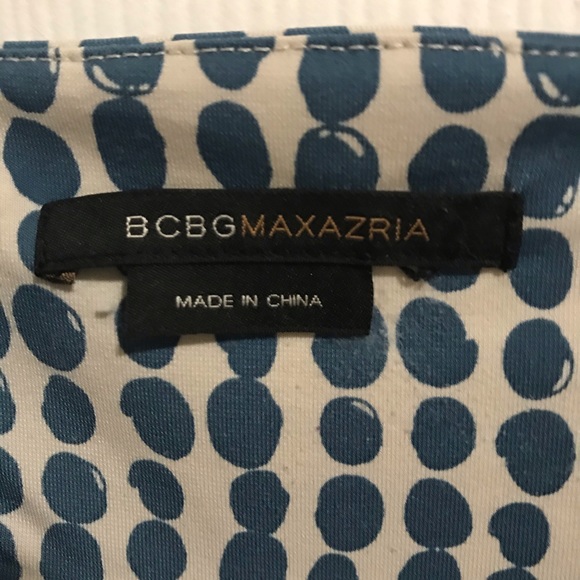 BCBG POLKA DOT TOP! Size S - Picture 3 of 6
